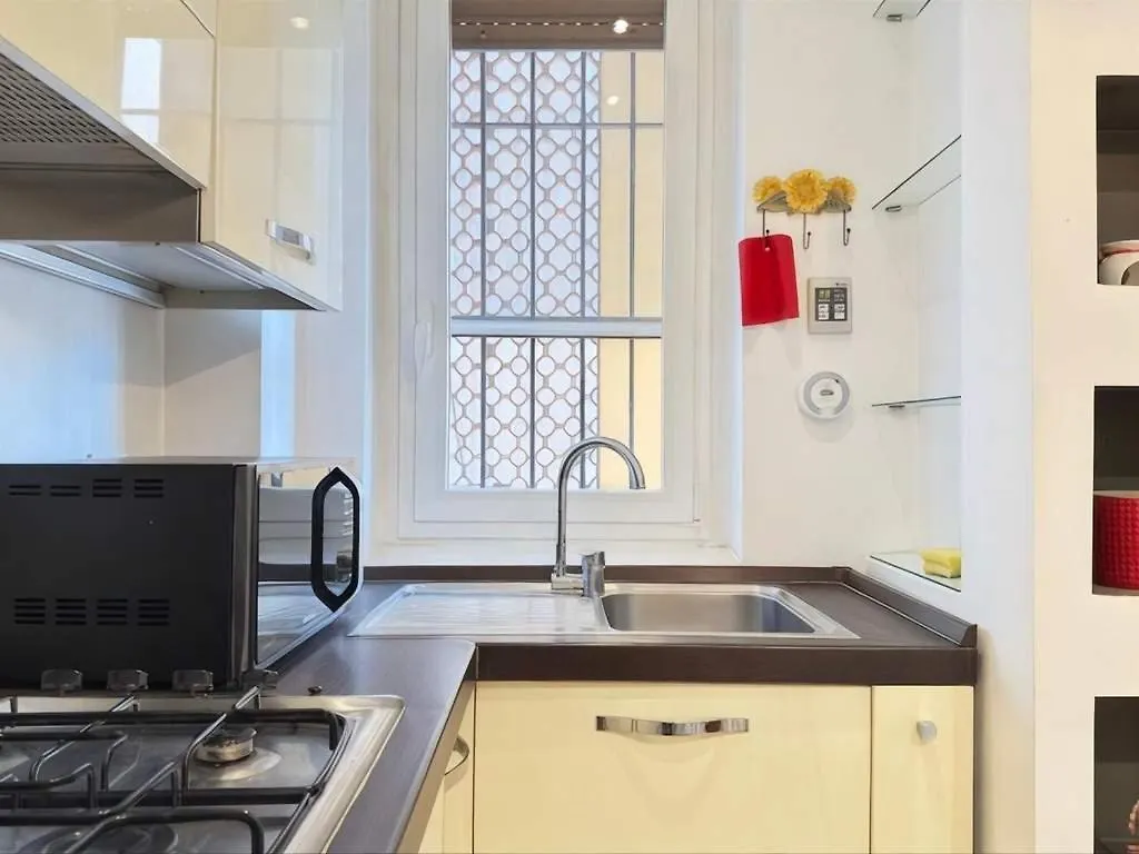 Daire Homeby, Casa Marianna Milano